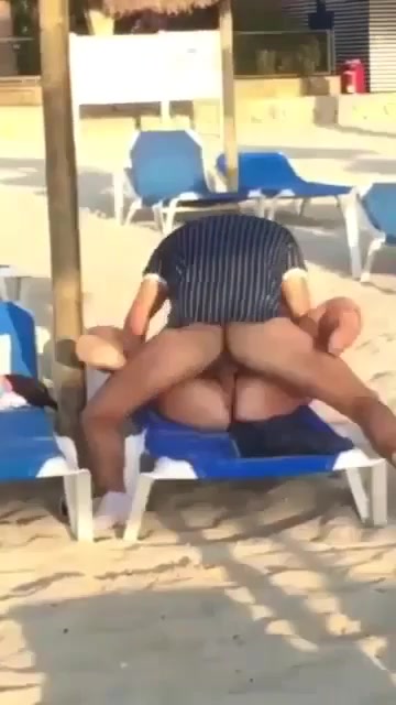 Sex Caught On Spy Camera - Wife fucked on the beach caught on spy camera